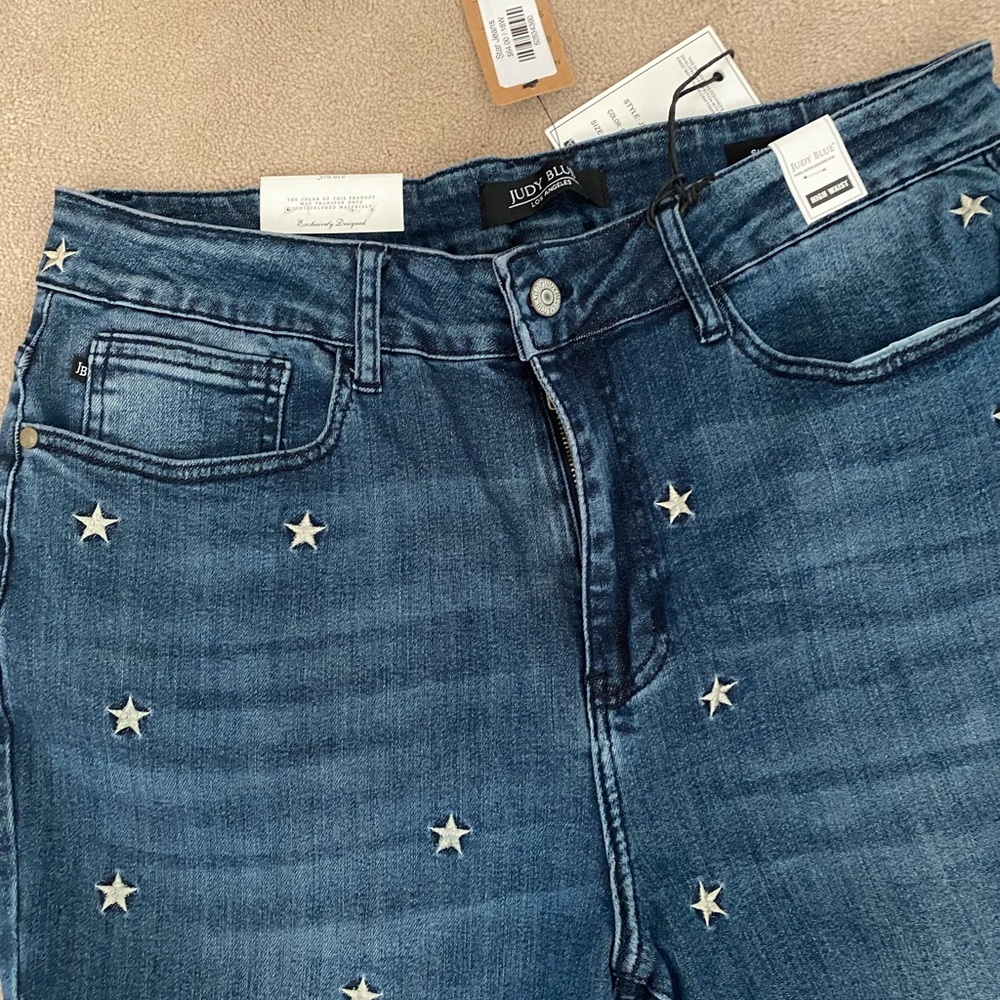 Judy Blue jeans with stars